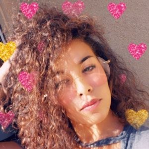 Meet your Posher, Lamiae